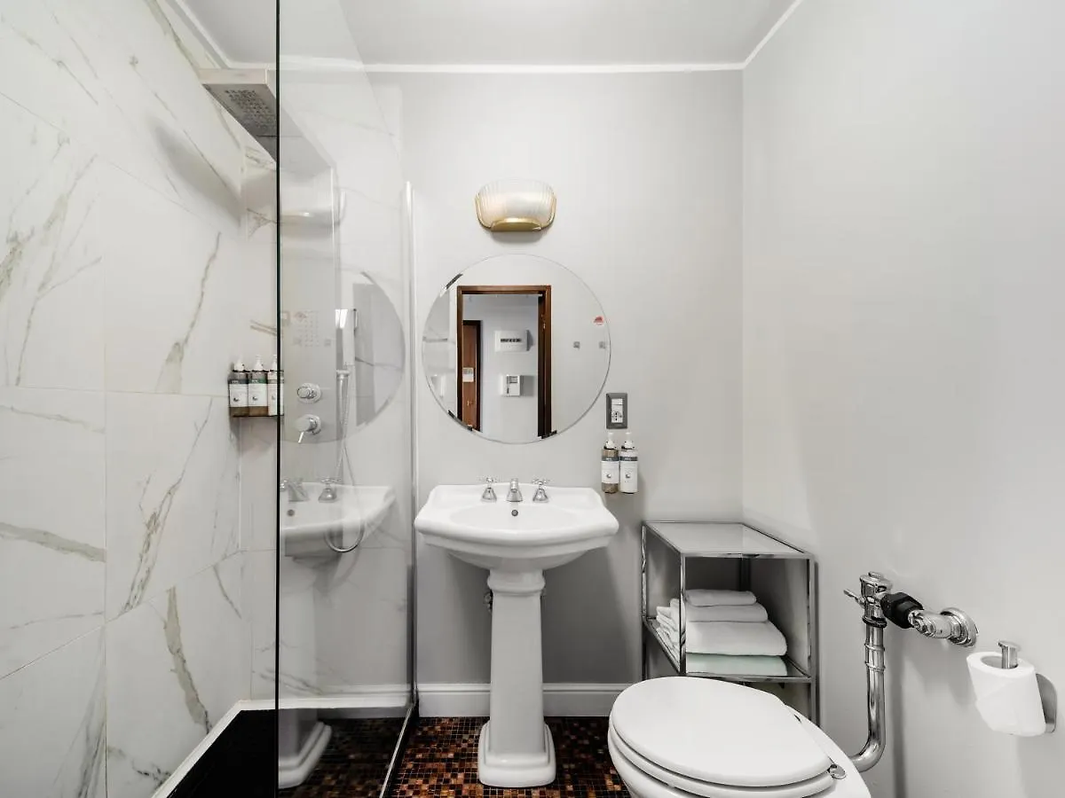 Aparthotel Milan Adore